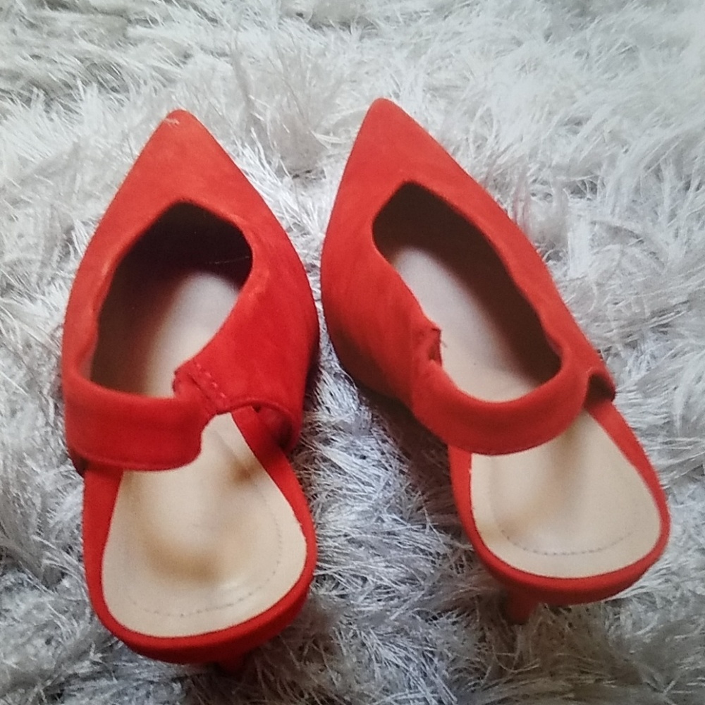 Aldo reddish orange pumps